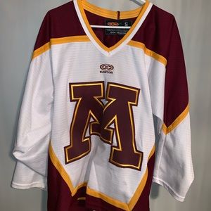 BRAND NEW MN GOPHER JERSEY